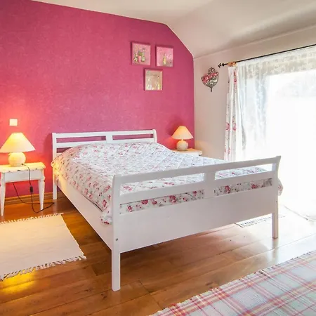 Bed and Breakfast La Ferme Des Eglantines Νιβέλ