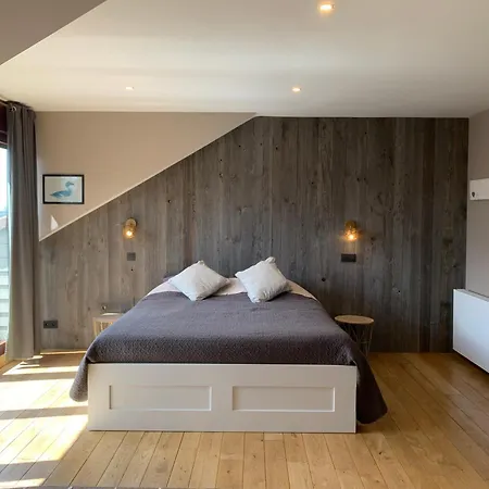 Bed and Breakfast La Ferme Des Eglantines Νιβέλ